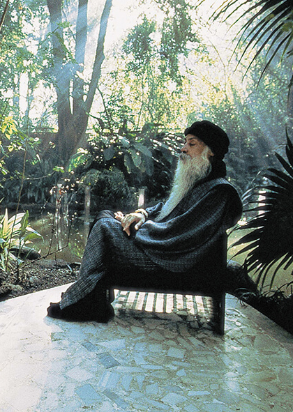 Εξώφυλλο τυπωμένου καταλόγου των εκδόσεων Ρέμπελ-ΣώμαΝους